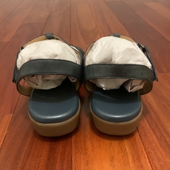 Naturalizer blue wedge sandals with Velcro straps 8.5 - Picture 6 of 14